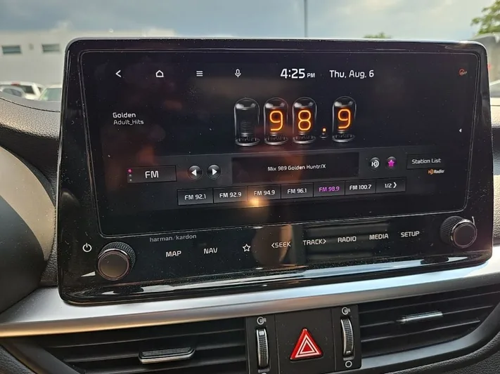 2022 Kia Forte - view 23