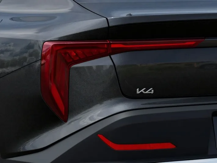 2026 Kia K4 - view 11