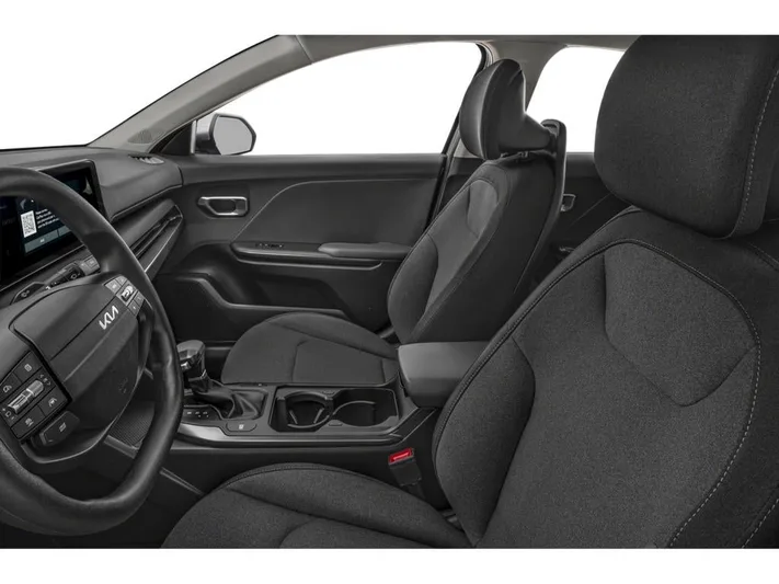 2025 Kia K4 - view 6