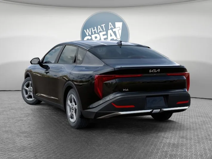 2025 Kia K4 - view 4