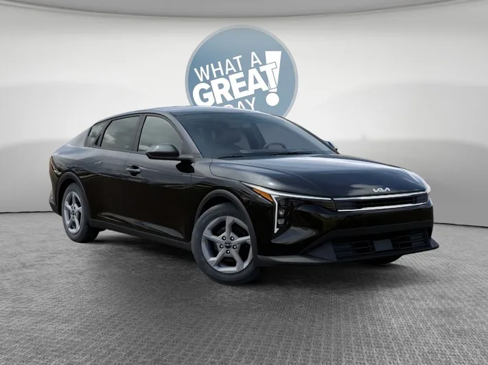 2025 Kia K4 - view 8