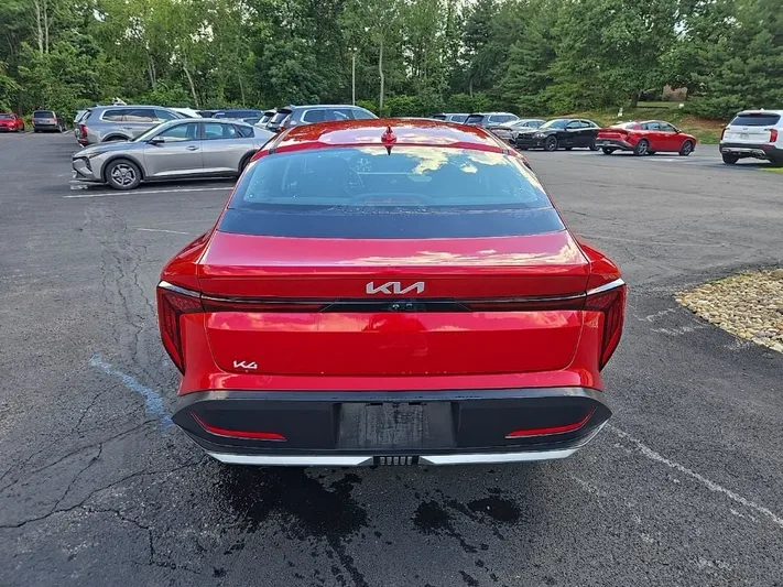 2025 Kia K4 - view 4