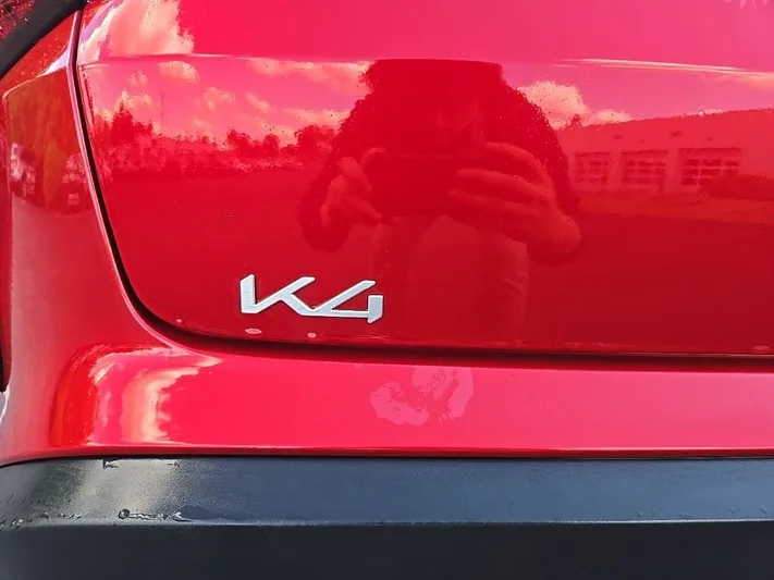 2025 Kia K4 - view 6