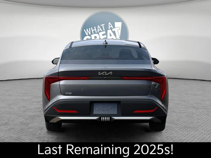 2025 Kia K4 - view 13