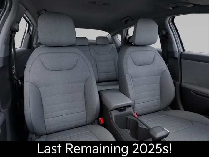 2025 Kia K4 - view 15