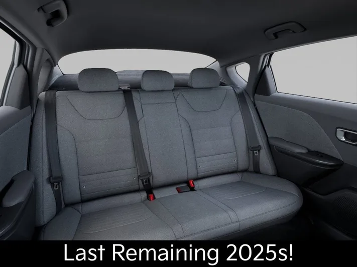 2025 Kia K4 - view 16