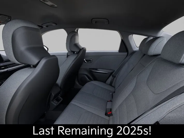 2025 Kia K4 - view 18
