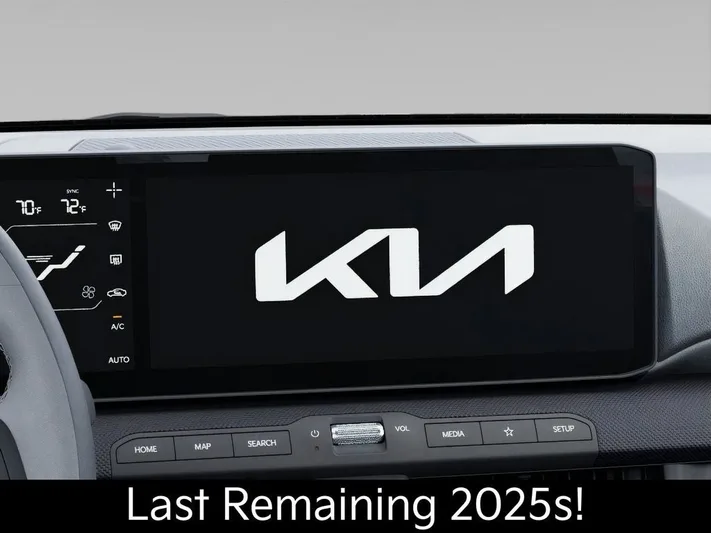 2025 Kia K4 - view 20