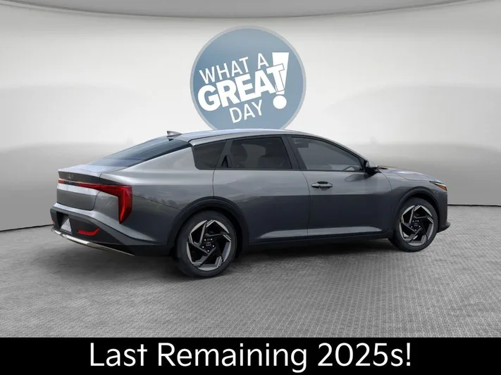 2025 Kia K4 - view 6