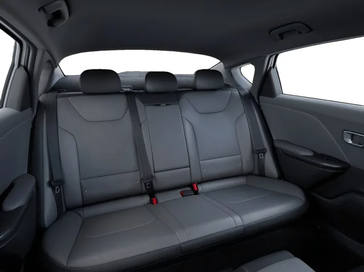 2026 Kia K4 - view 16