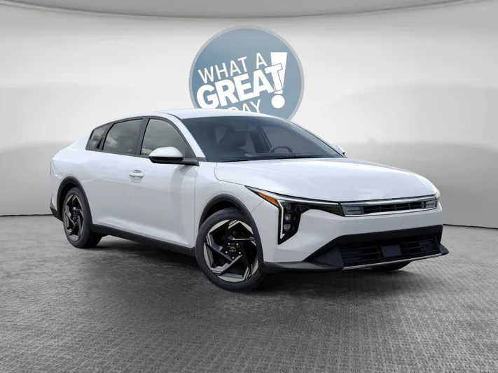 2026 Kia K4 - view 8