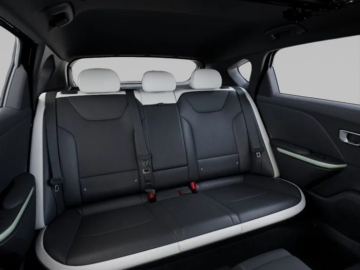 2026 Kia K4 - view 16