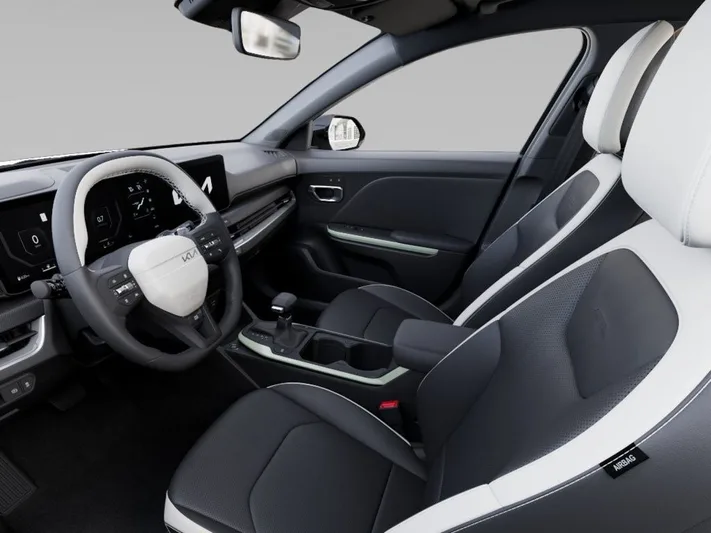 2026 Kia K4 - view 17