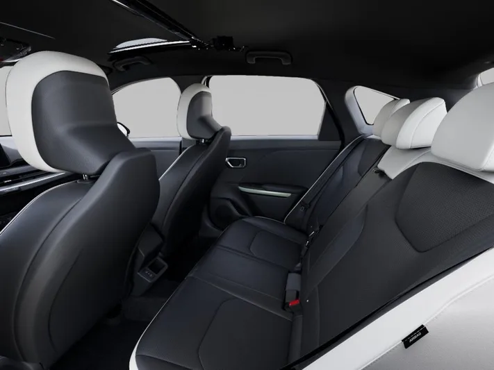 2026 Kia K4 - view 18