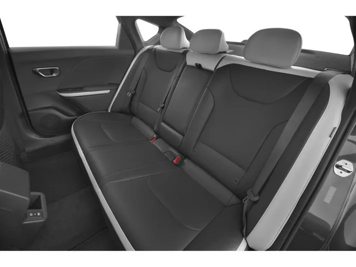 2026 Kia K4 - view 9