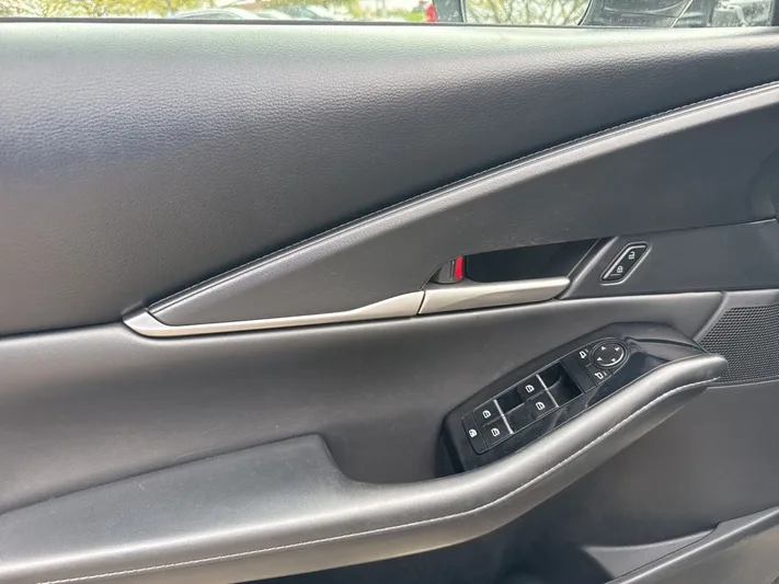 2024 Mazda CX-30 - view 12