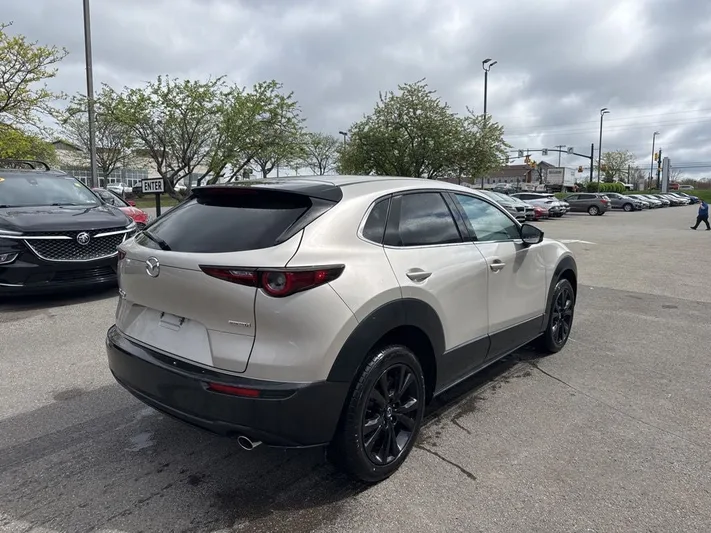 2024 Mazda CX-30 - view 3