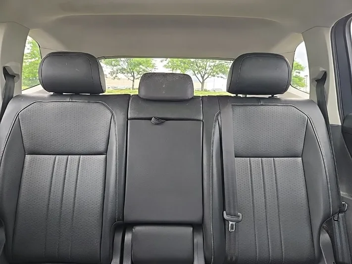 2022 Volkswagen Tiguan - view 23
