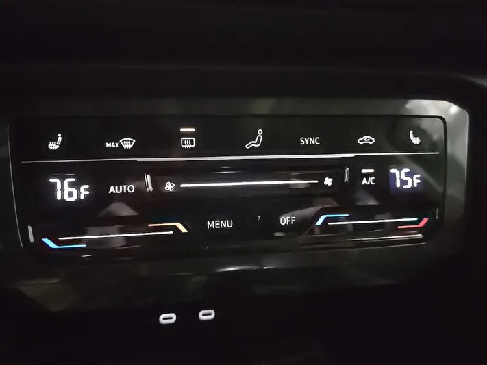 2022 Volkswagen Tiguan - view 26