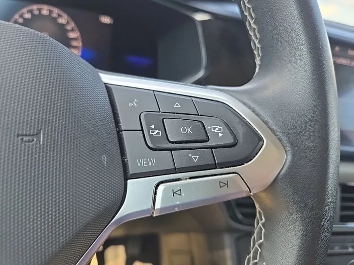 2022 Volkswagen Taos - view 17