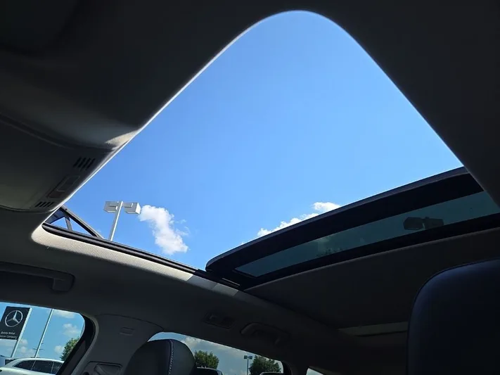 2022 Volkswagen Taos - view 27