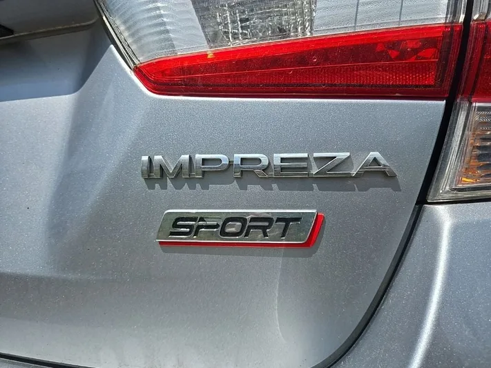 2017 Subaru Impreza - view 5