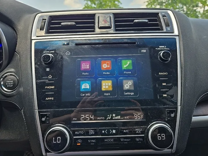 2018 Subaru Outback - view 20