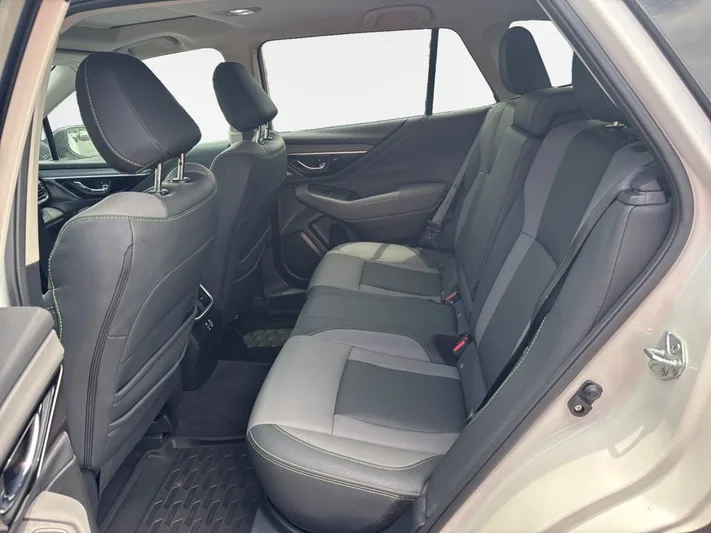 2023 Subaru Outback - view 23