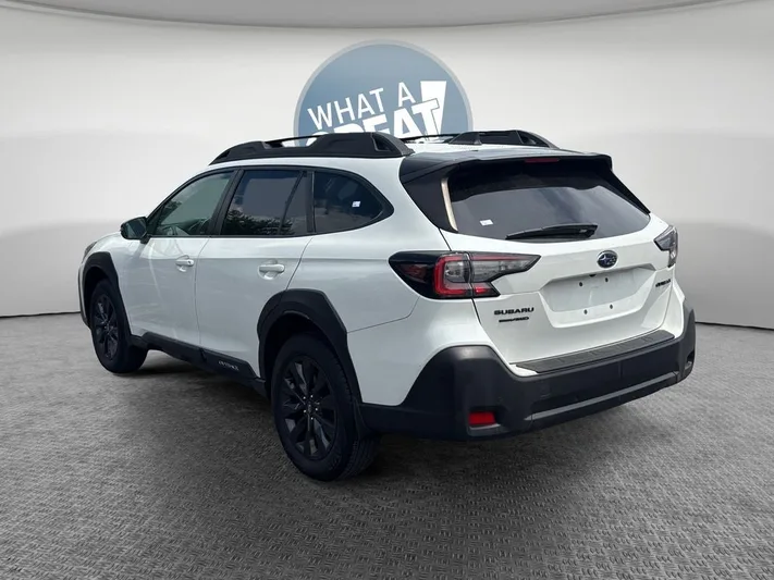 2023 Subaru Outback - view 6