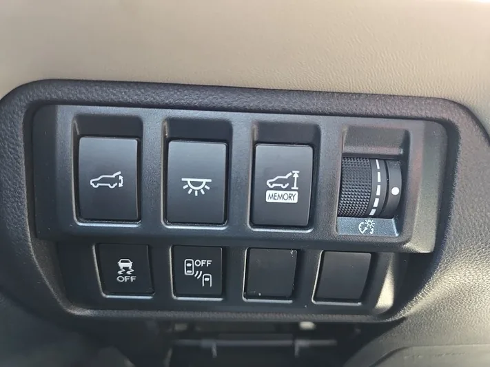 2021 Subaru Ascent - view 21