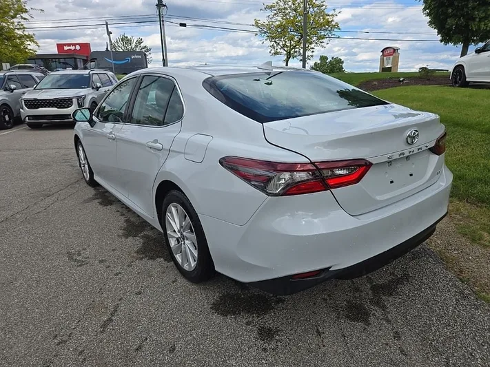 2023 Toyota Camry - view 7
