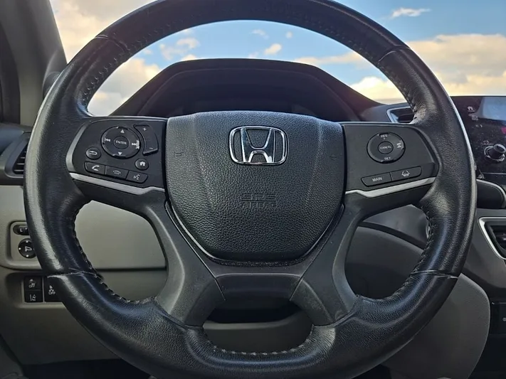 2020 Honda Pilot - view 14