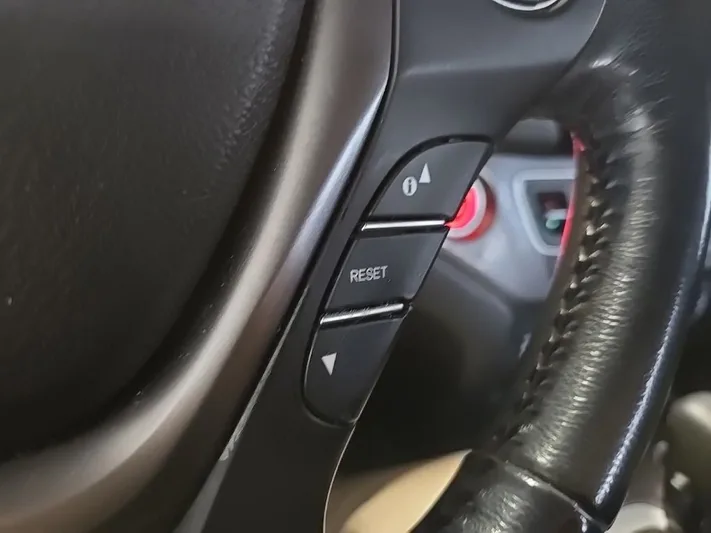 2017 Honda Pilot - view 25