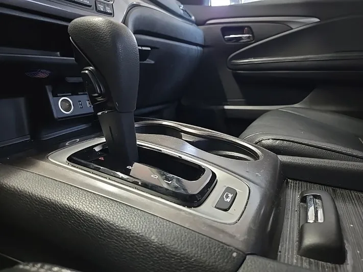 2017 Honda Pilot - view 29