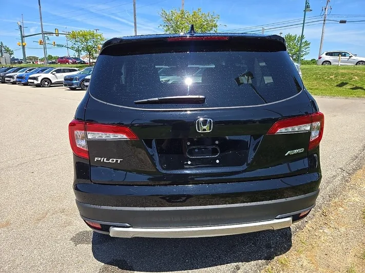 2022 Honda Pilot - view 6