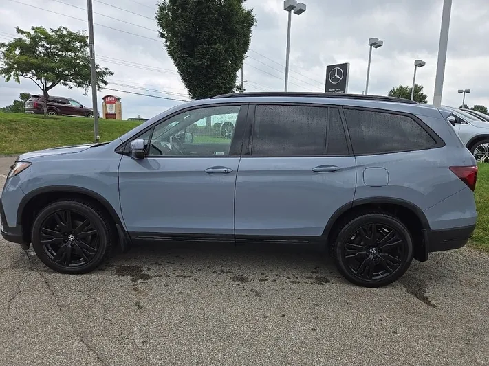 2022 Honda Pilot - view 10