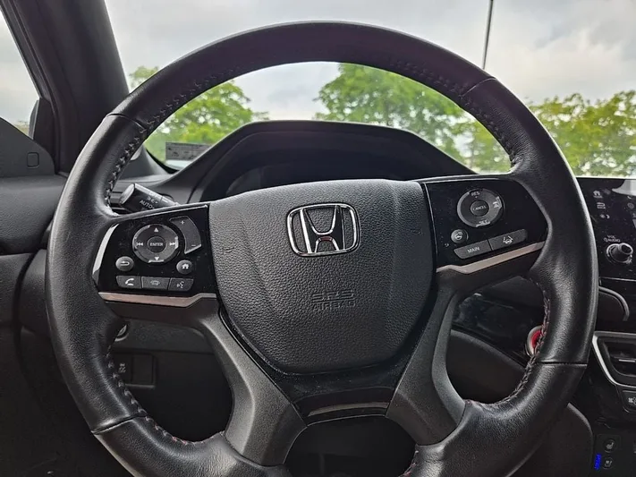 2022 Honda Pilot - view 15