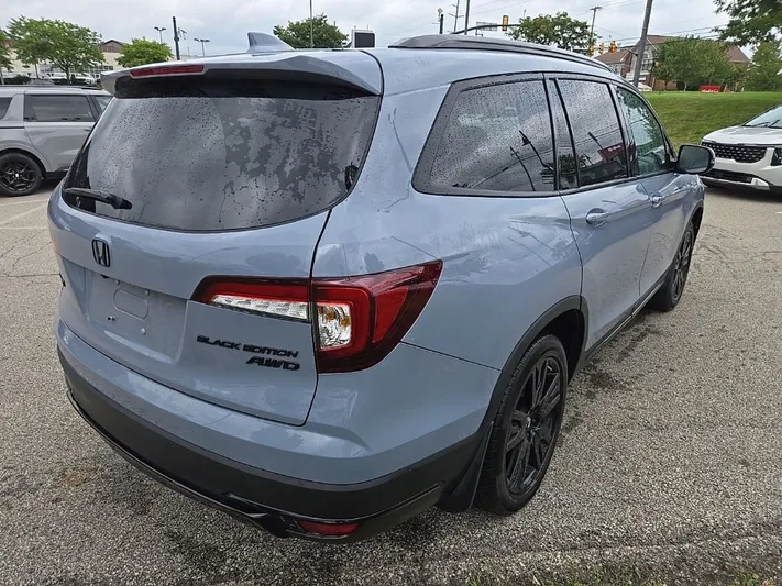 2022 Honda Pilot - view 3
