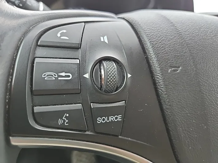 2017 Acura MDX - view 13