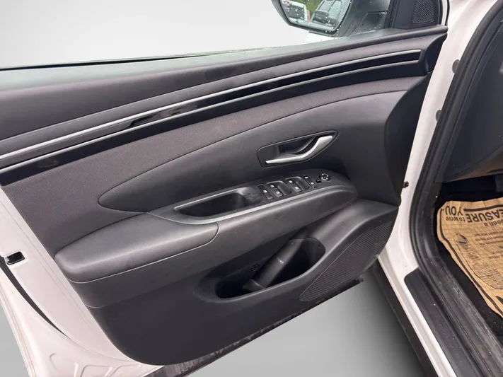 2023 Hyundai Tucson - view 14
