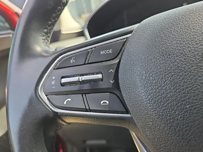 2020 Hyundai Santa - view 10