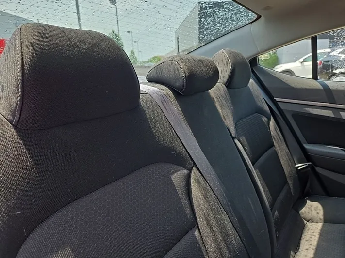 2017 Hyundai Elantra - view 33