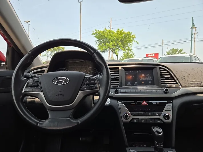 2017 Hyundai Elantra - view 35
