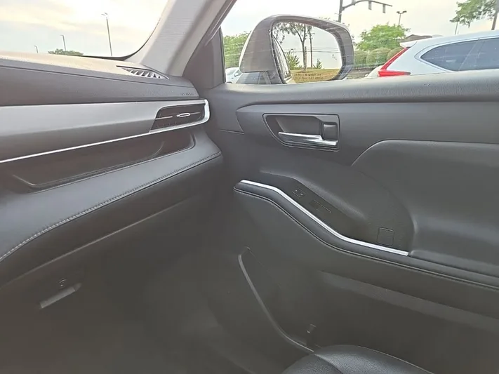 2021 Toyota Highlander - view 23
