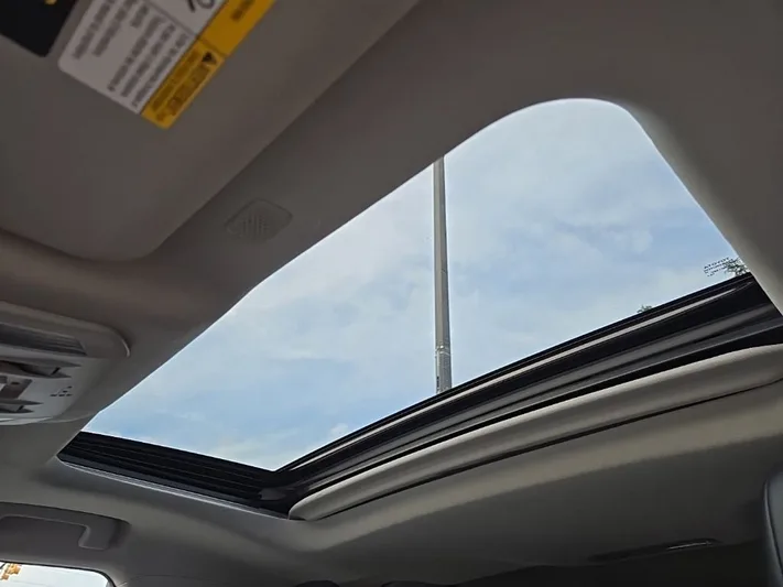 2021 Toyota Highlander - view 26