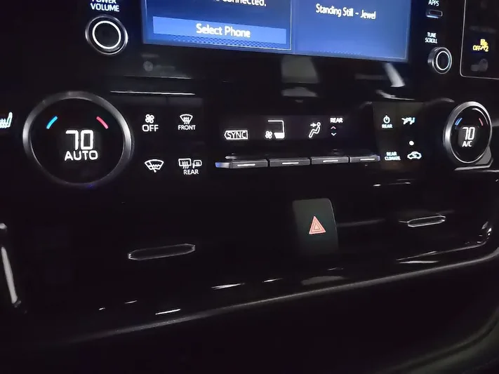2021 Toyota Highlander - view 28