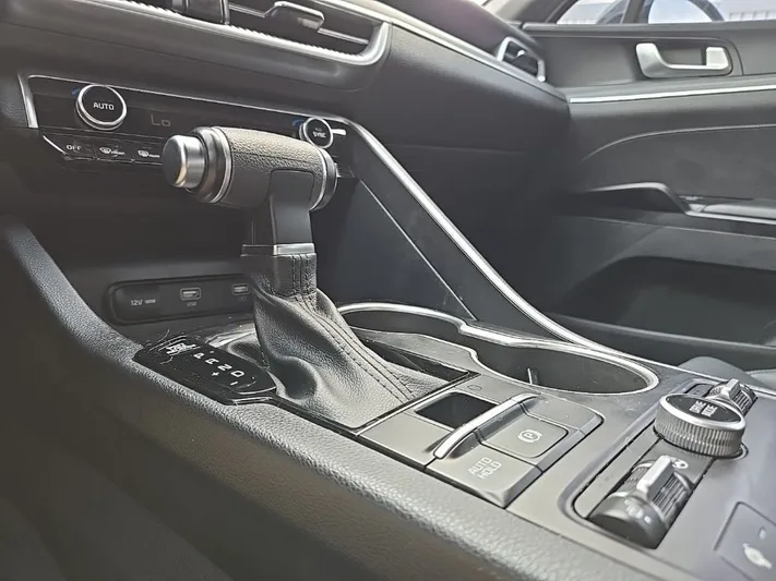 2023 Kia K5 - view 27