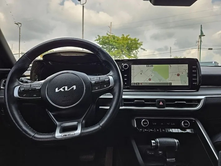 2023 Kia K5 - view 38