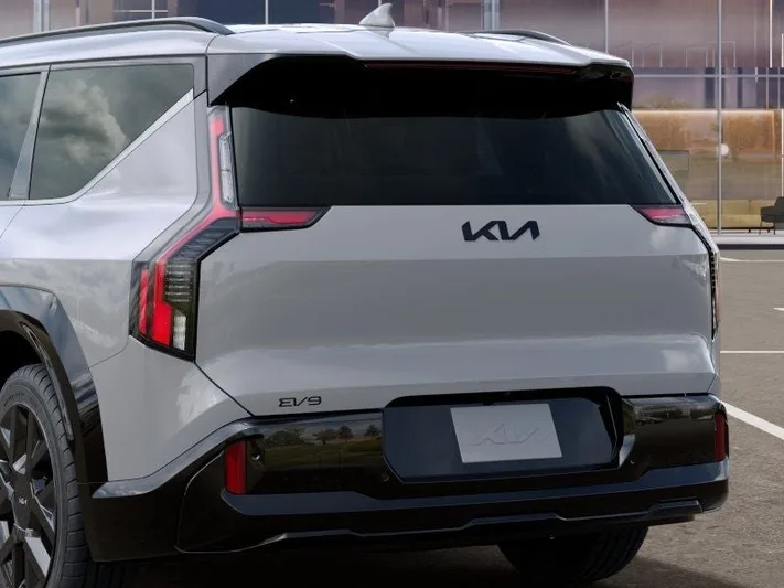 2026 Kia EV9 - view 13