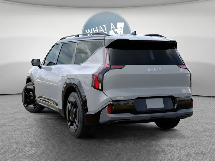 2026 Kia EV9 - view 4
